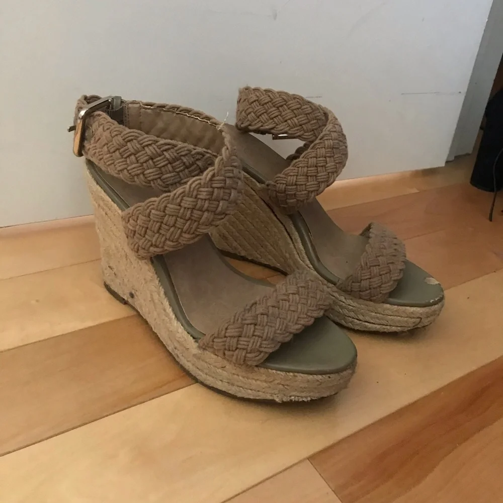 Wedges - Picture 2 of 4